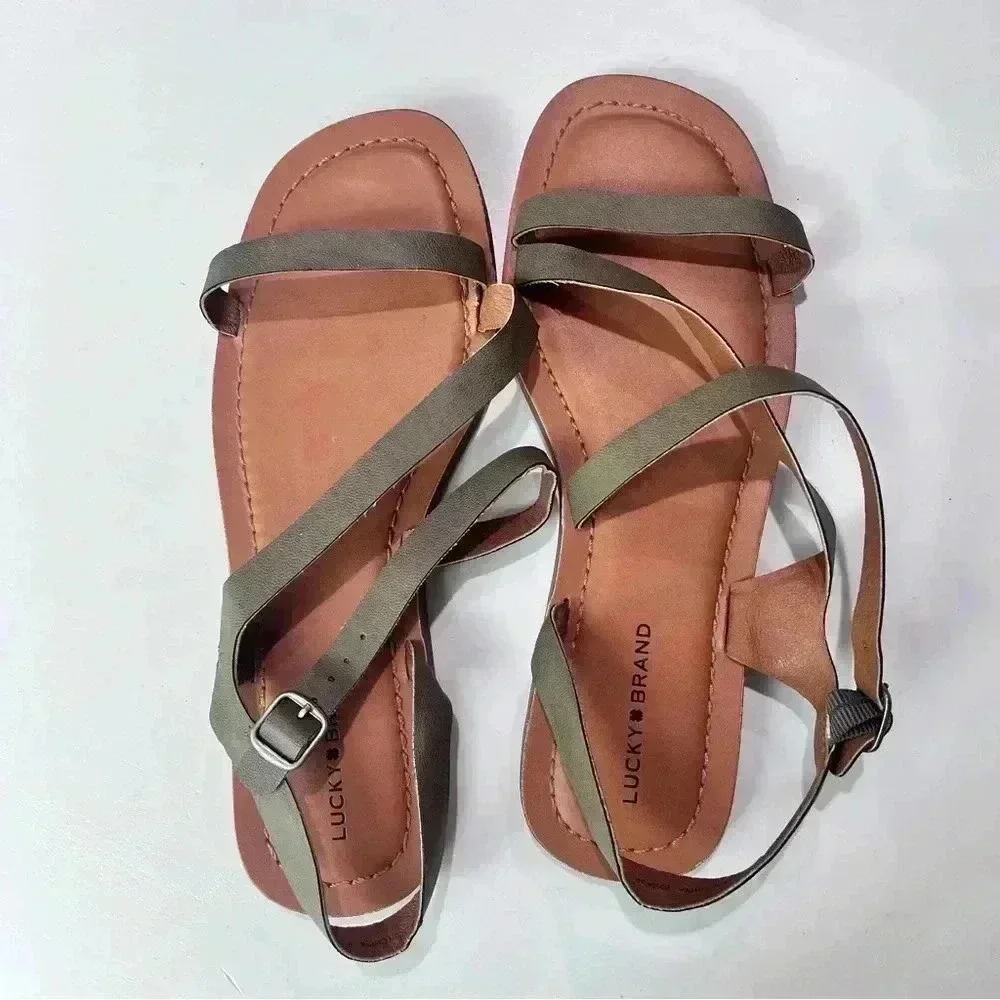 lucky brand sandals Balexia Strappy Side Buckle Flat Embossed Leather  Women 8.5